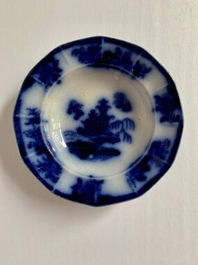 Antique Flow Blue “Chapoo” Berry Dish – 5” Pagoda Pattern